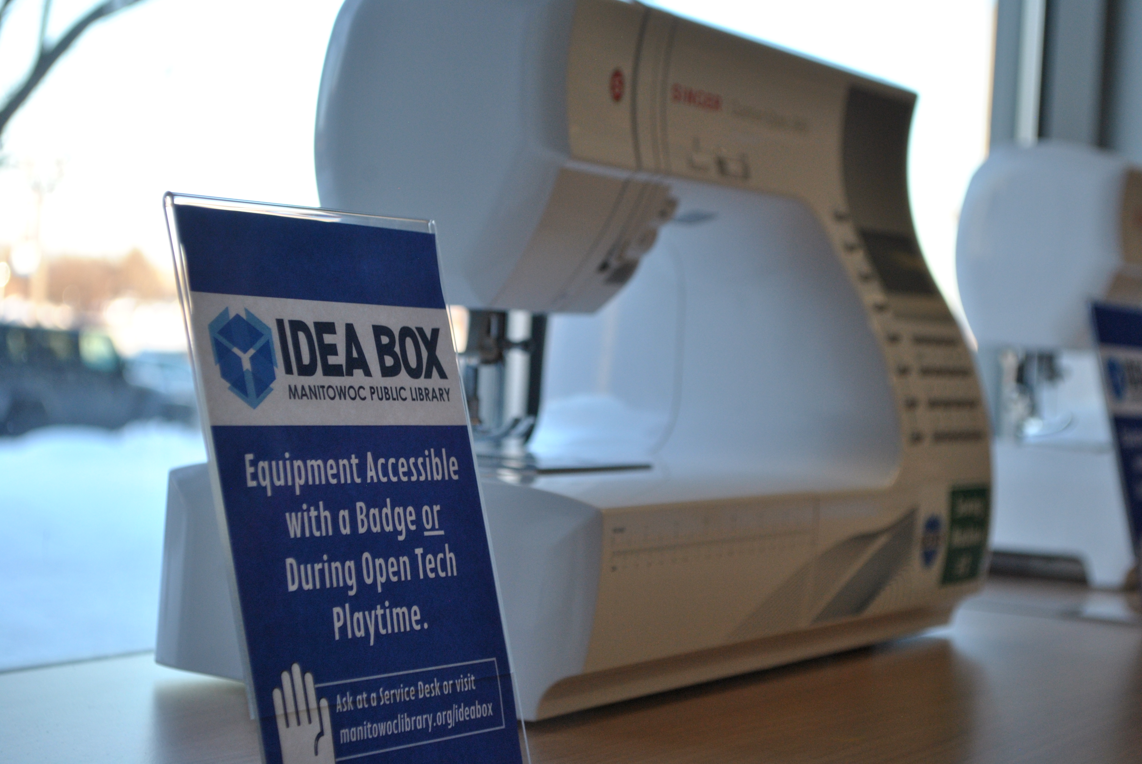 Idea Box sewing machine