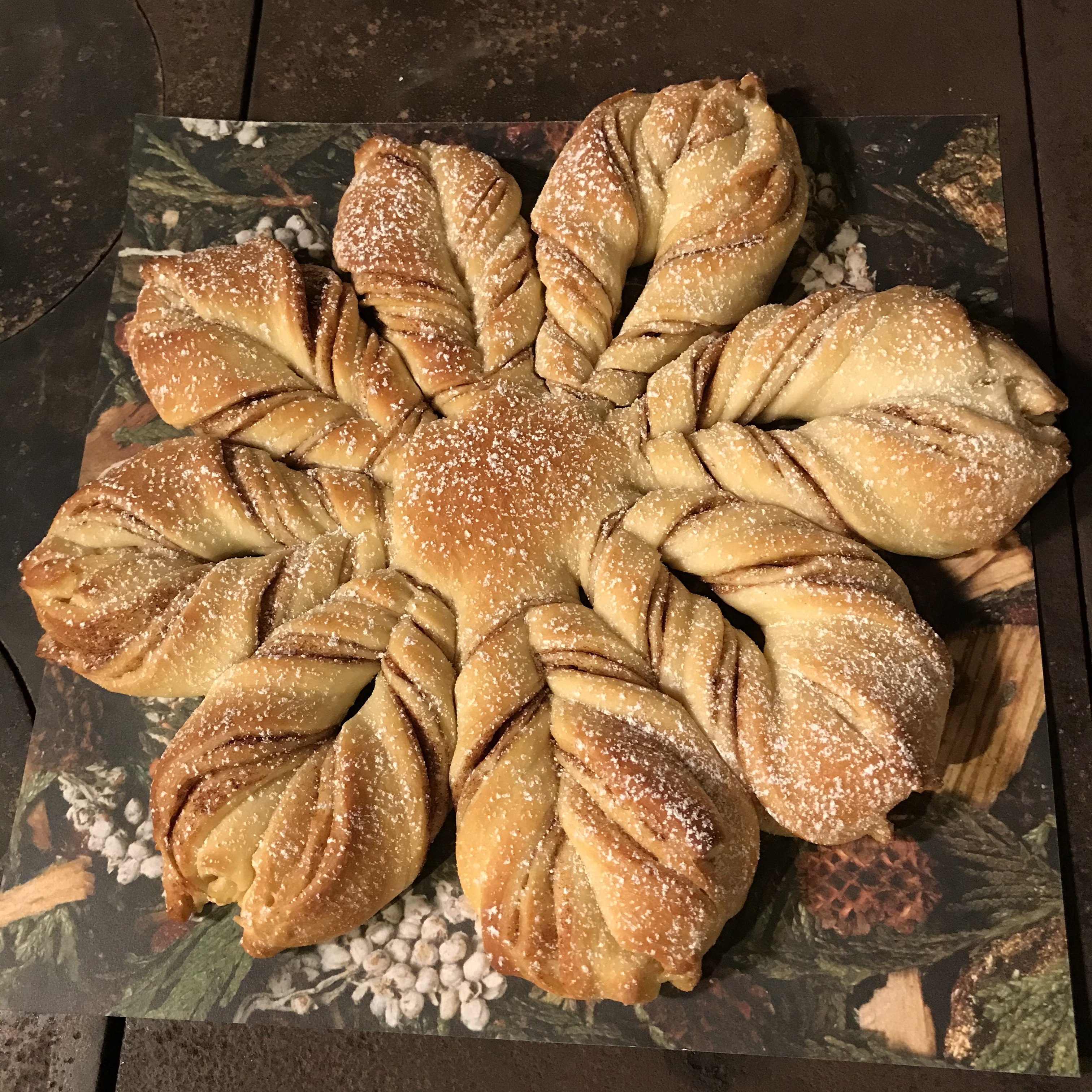 Twisted pull-apart bread